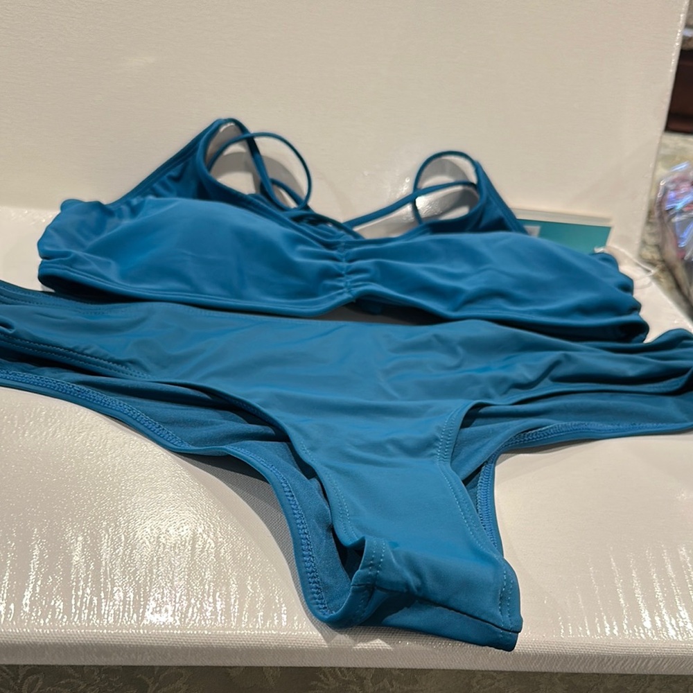 NWT Quint Soul Ladies Bralette Top Cross Back Lave-Up Removable Pad Bikini.